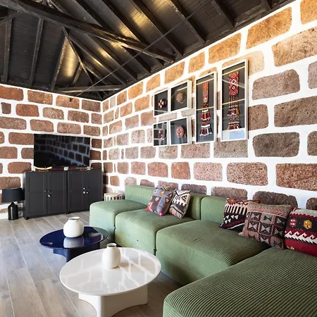 Muru House Anaga Nyaraló *